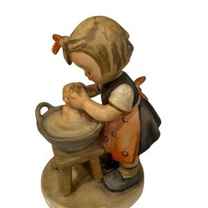 Vintage Hummel Doll Bath #319 Goebel West Germany 5 inch Figurine Bath Time